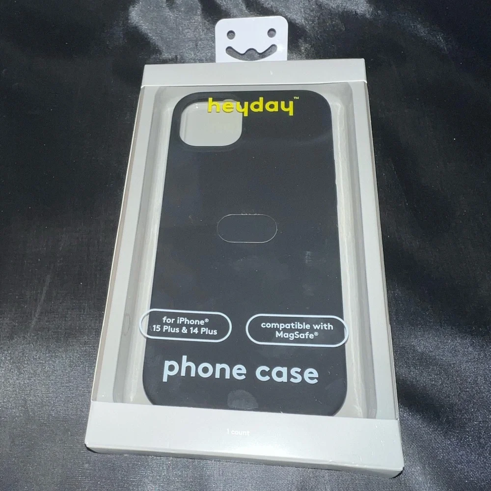 NWT Heyday Black IPhone 15 plus & 14 plus Phone Case